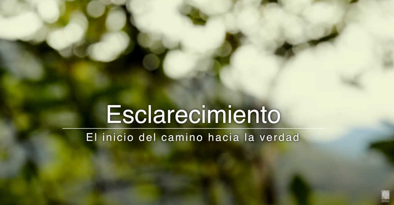 Contribuir al esclarecimiento de la verdad sobre el conflicto y ofrecer una explicación amplia de su complejidad. 