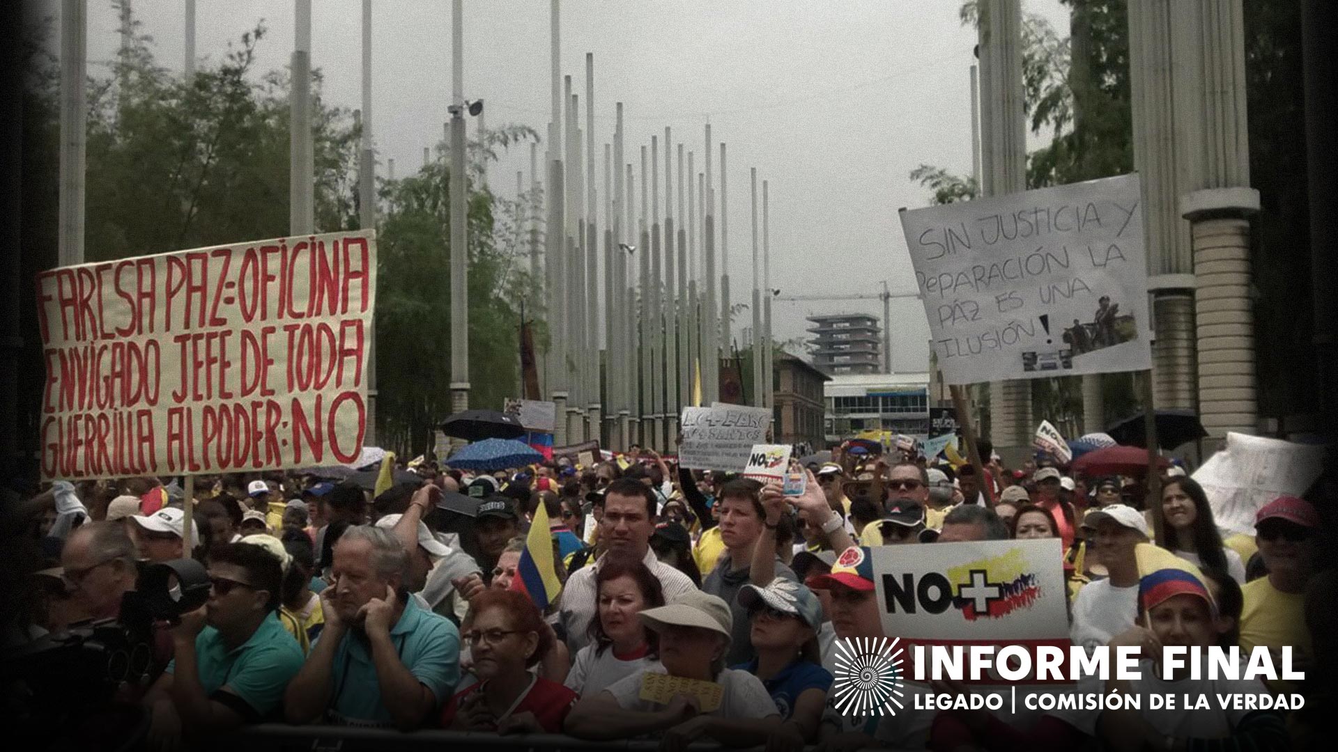 SASTOQUE (Sastoque, Jorge). Abril de 2016, Sin Código. Marcha nacional del No+ (No Más) en Medellín, convocada en varias ciudades de Colombia para protestar contra el gobierno de Juan Manuel Santos.