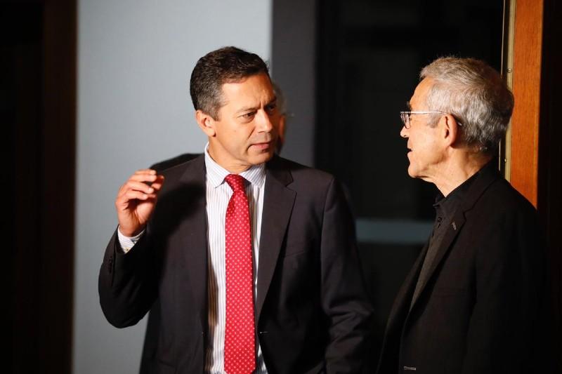 De Roux y magistrado